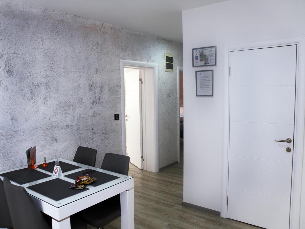 Kristal Apartmani Arandjelovac Εξωτερικό φωτογραφία