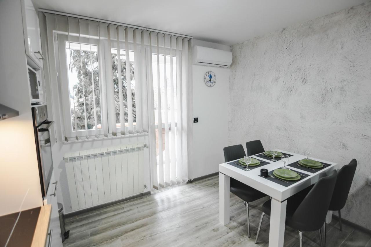 Kristal Apartmani Arandjelovac Εξωτερικό φωτογραφία